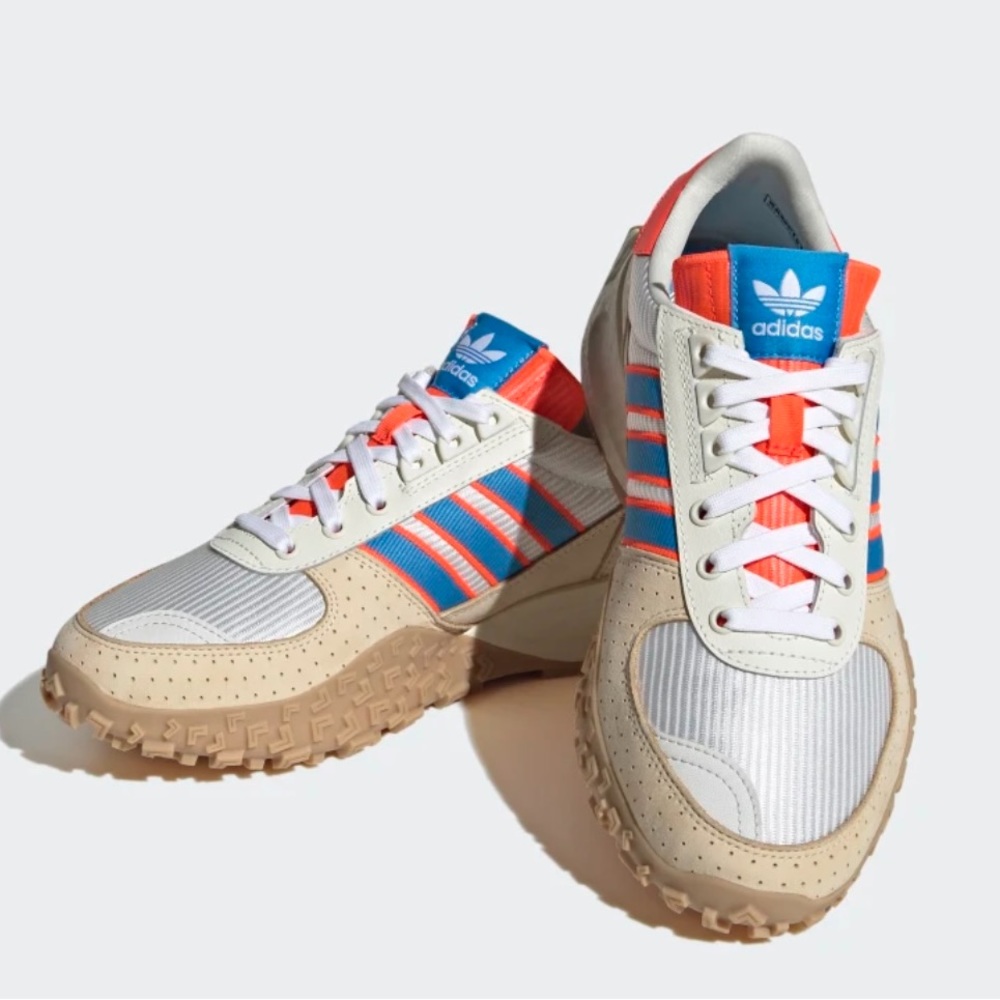 NEW Adidas retropy E5 silver M6.5 W8 EU39